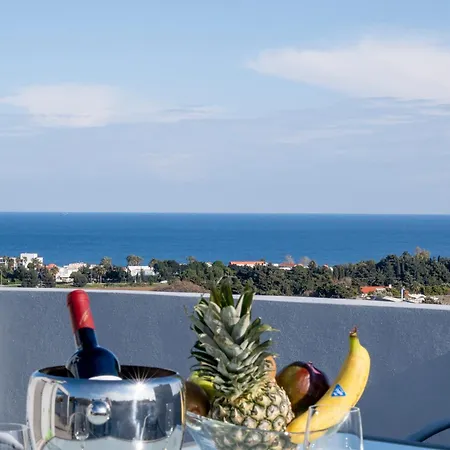 Lägenhet E&a Luxury With Sea View