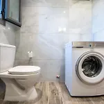 E&a Luxury With Sea View Apartmán *